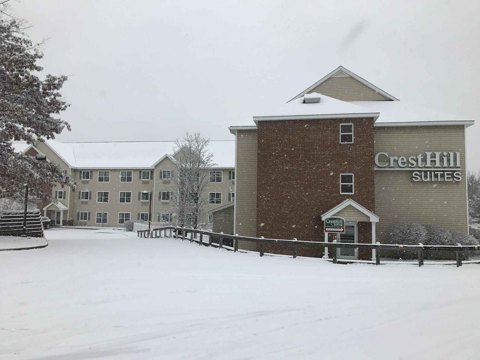 Cresthill Suites Suny University Albany Eksteriør bilde